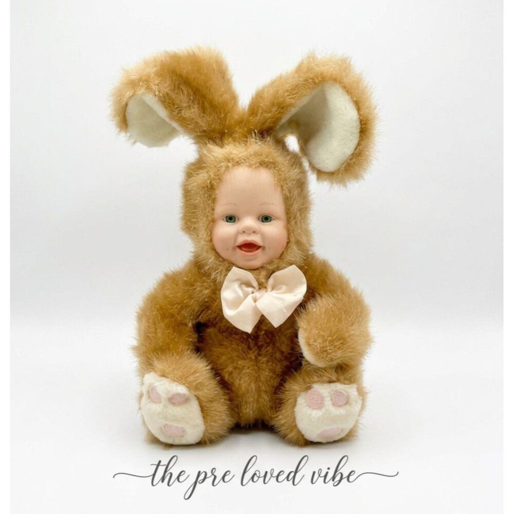 Geppeddo Bunny Cuddle Kids Doll